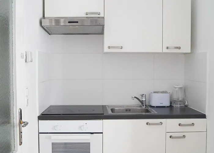Apartment Sweet 2br Apt, Near Schloss Belvedere & Rennweg Vienna